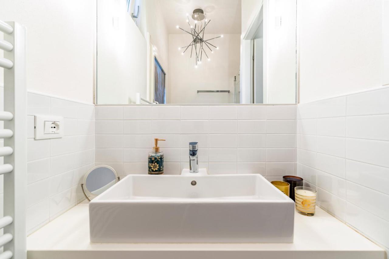 Snug Apartment With Private Courtyard M0270422677 베니스 외부 사진