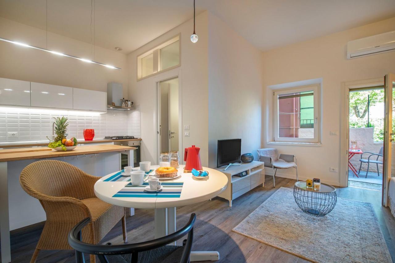 Snug Apartment With Private Courtyard M0270422677 베니스 외부 사진