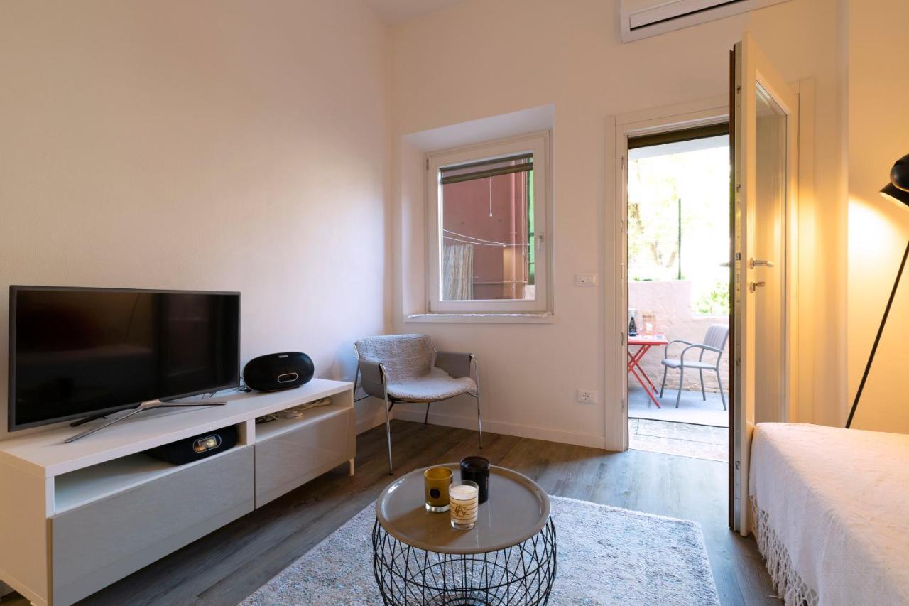 Snug Apartment With Private Courtyard M0270422677 베니스 외부 사진